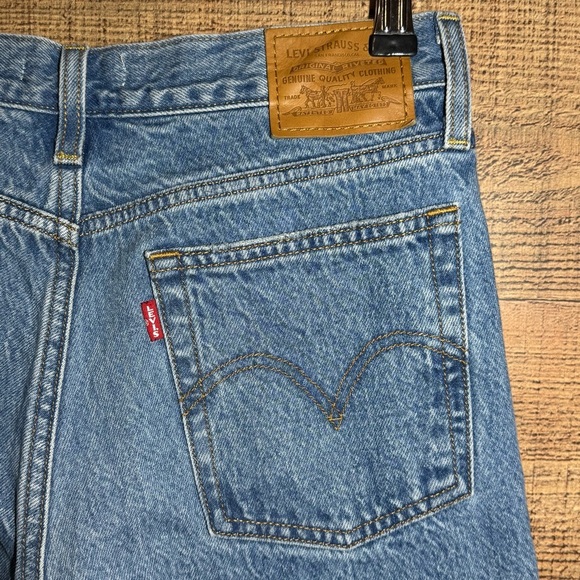 Levi's Premium WEDGIE Icon Jeans size 28 Button Fly Athens Pushed - Picture 7 of 12